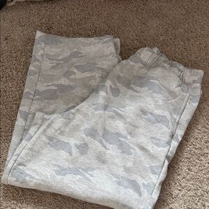 American Eagle Outfitters Light Gray Camouflage barrel pants